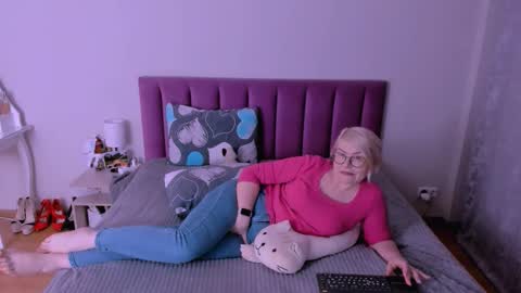 Sabrina MacMarren online show from 31, 1, 2026