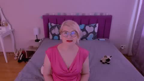 Sabrina MacMarren online show from 12, 2, 2026