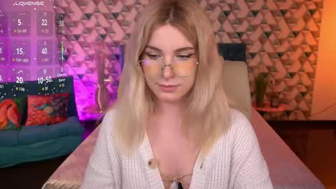 Snapshot of sabrinamuse chatting on 16, 5, 2026 Sabrina online show from 16, 5, 2026