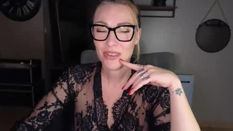 Snapshot of sacha__xx chatting on 11, 2, 2026 sacha__xx online show from 11, 2, 2026