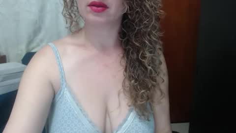 sacrletardiente online show from 14, 4, 2026