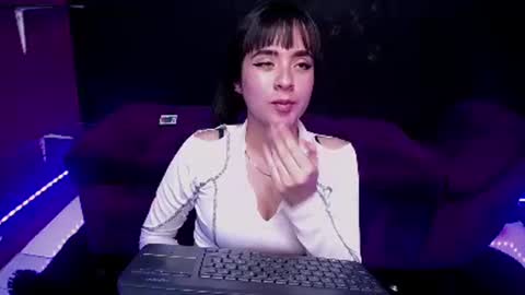 Snapshot of sadiie_queen chatting on 12, 12, 2024 Sadie Queen online show from 12, 12, 2024