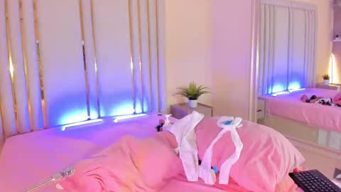 Snapshot of saekohofman chatting on 20, 2, 2025 Mara online show from 20, 2, 2025