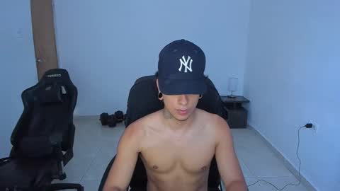 saenz_hotx online show from 16, 12, 2025