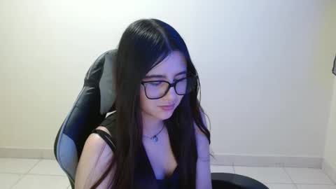 Sahaliefox  online show from 18, 11, 2025