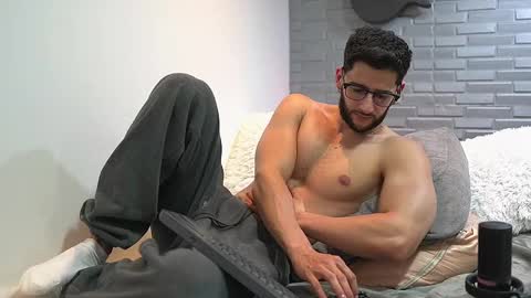 Snapshot of saimonhot1 chatting on 10, 3, 2025 saimon online show from 10, 3, 2025