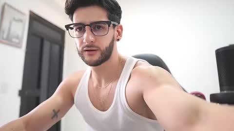 Snapshot of saimonhot1 chatting on 11, 9, 2025 saimon online show from 11, 9, 2025