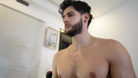 Snapshot of saimonhot1 chatting on 18, 9, 2025 saimon online show from 18, 9, 2025