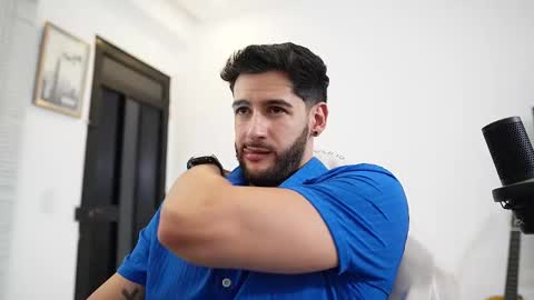 Snapshot of saimonhot1 chatting on 30, 9, 2025 saimon online show from 30, 9, 2025