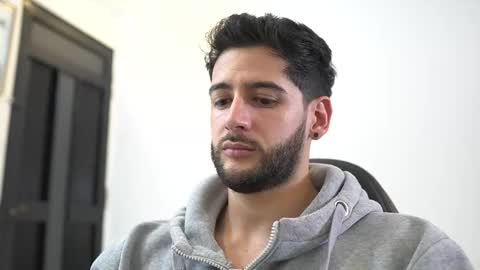 Snapshot of saimonhot1 chatting on 10, 10, 2025 saimon online show from 10, 10, 2025