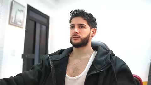 Snapshot of saimonhot1 chatting on 18, 10, 2025 saimon online show from 18, 10, 2025