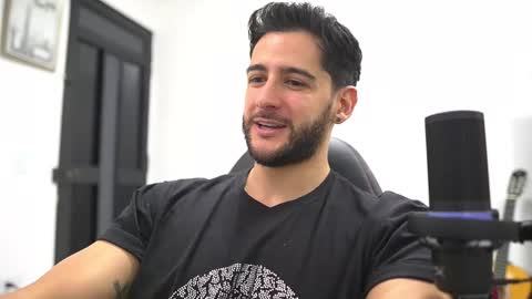 Snapshot of saimonhot1 chatting on 23, 10, 2025 saimon online show from 23, 10, 2025