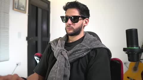 Snapshot of saimonhot1 chatting on 26, 10, 2025 saimon online show from 26, 10, 2025