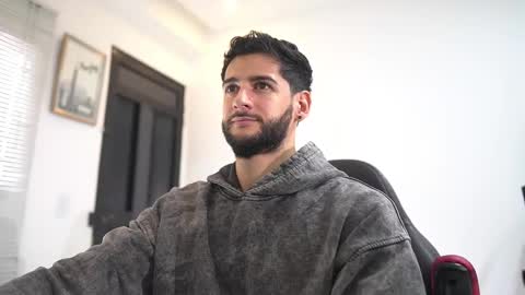 Snapshot of saimonhot1 chatting on 5, 12, 2025 saimon online show from 5, 12, 2025