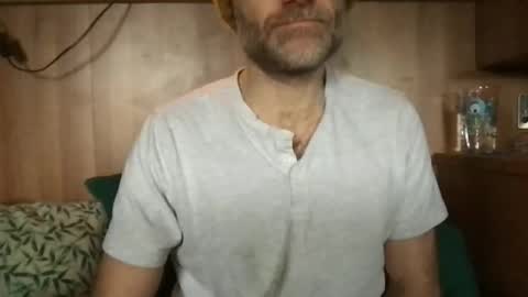 saint009 online show from 4, 2, 2026