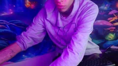 saint boy online show from 10, 2, 2025