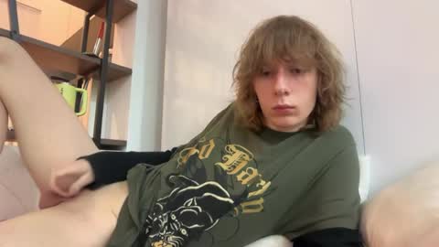 Snapshot of saintfawn chatting on 14, 4, 2026 saintfawn online show from 14, 4, 2026