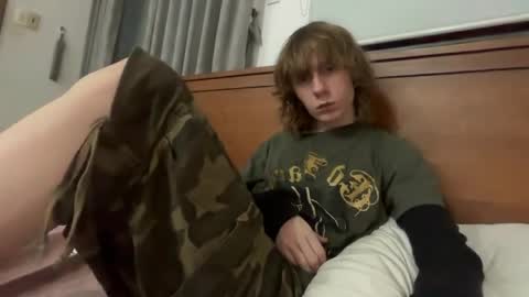 Snapshot of saintfawn chatting on 24, 4, 2026 saintfawn online show from 24, 4, 2026