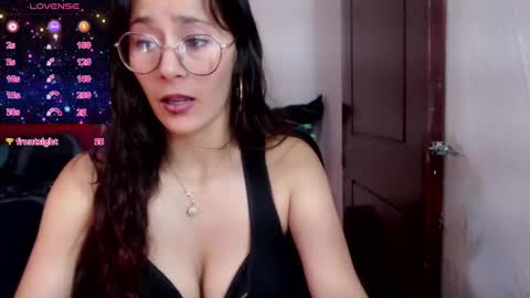 sakura_alek online show from 5, 3, 2025