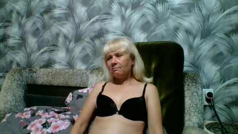 Snapshot of sakura_blonde chatting on 15, 10, 2025 sakura_blonde online show from 15, 10, 2025
