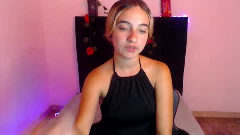 Snapshot of sakuraa_petitex chatting on 27, 9, 2025 Sakura online show from 27, 9, 2025