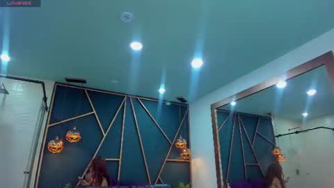 Snapshot of salem_rose chatting on 19, 6, 2026 salem online show from 19, 6, 2026