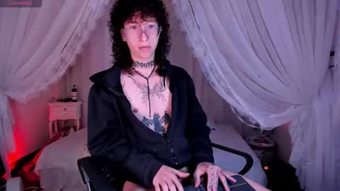 Sam online show from 4, 2, 2026