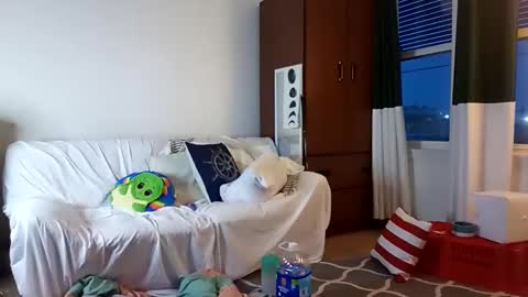 Snapshot of salis1981 chatting on 5, 2, 2025 salis1981 online show from 5, 2, 2025