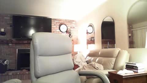 Snapshot of sally______ chatting on 3, 6, 2026 sally______ online show from 3, 6, 2026