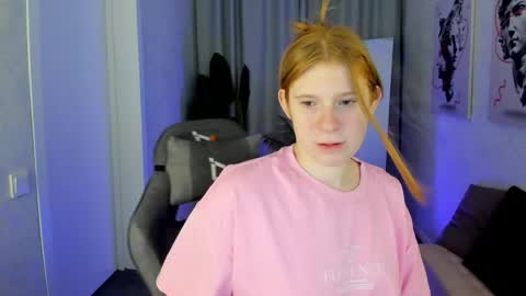 Snapshot of sally_ange1 chatting on 6, 5, 2026 Sally online show from 6, 5, 2026