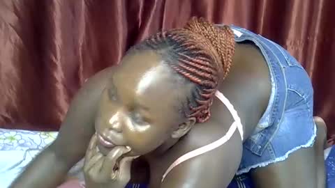 Snapshot of sally_bee1 chatting on 10, 6, 2026 sally_bee1 online show from 10, 6, 2026