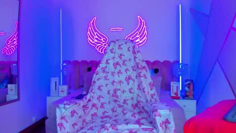 miss Sally online every night from 1am to 8am  Colombia time online show from 25, 2, 2026