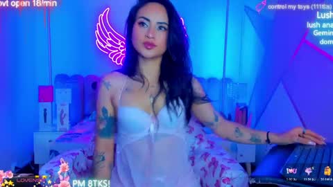 Snapshot of sallybrown_ chatting on 25, 5, 2026 miss Sally online every night from 1am to 8am Colombia time online show from 25, 5, 2026
