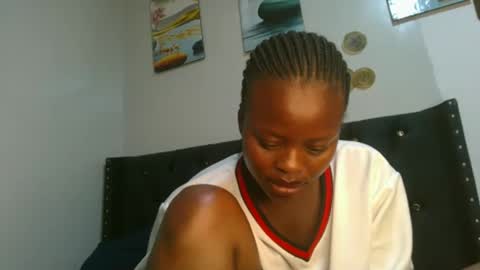 Snapshot of sallysasha254 chatting on 18, 12, 2024 sallysasha254 online show from 18, 12, 2024