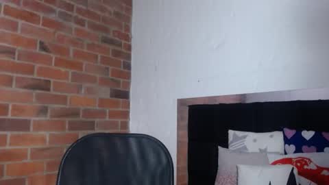   online show from 10, 9, 2025