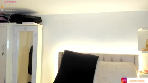 Snapshot of salome_heistt chatting on 11, 2, 2025 sara online show from 11, 2, 2025