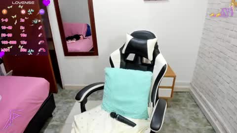 Snapshot of salome_rojas_ chatting on 5, 6, 2026 Salome online show from 5, 6, 2026