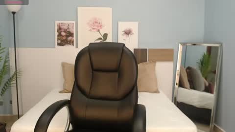 Snapshot of salome_veles chatting on 22, 6, 2026 salome_veles online show from 22, 6, 2026