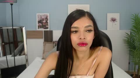 Snapshot of salome_veles chatting on 23, 7, 2026 salome_veles online show from 23, 7, 2026
