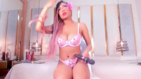 Snapshot of salomebenz_01 chatting on 31, 1, 2025  Salome benz online show from 31, 1, 2025