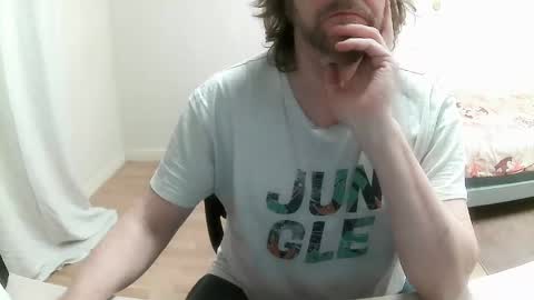 Snapshot of saltimbanquier chatting on 26, 1, 2025 Saltimbanquier Salt ou Banquier online show from 26, 1, 2025