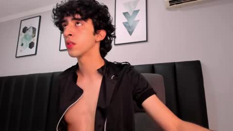 Snapshot of salvatore_monterey chatting on 13, 2, 2025 salvatore online show from 13, 2, 2025