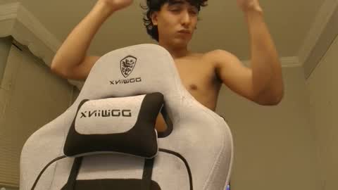 salvatore_montt online show from 19, 10, 2025