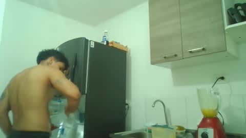 Snapshot of sam_dosantos chatting on 8, 3, 2025 llll sammu llll online show from 8, 3, 2025