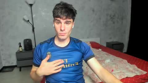 Snapshot of sam_huston18 chatting on 8, 6, 2026 BACK IN 2 WEEKS online show from 8, 6, 2026
