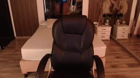 Snapshot of sam_mansson66 chatting on 7, 4, 2026 SAM MANSON online show from 7, 4, 2026