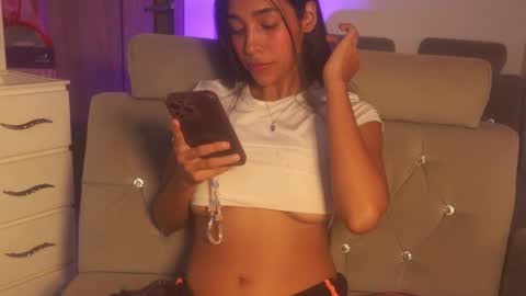 Samantha Roberts online show from 9, 1, 2026