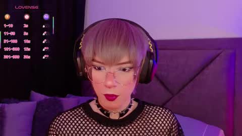 Snapshot of sam_russo chatting on 16, 10, 2025 Sam online show from 16, 10, 2025