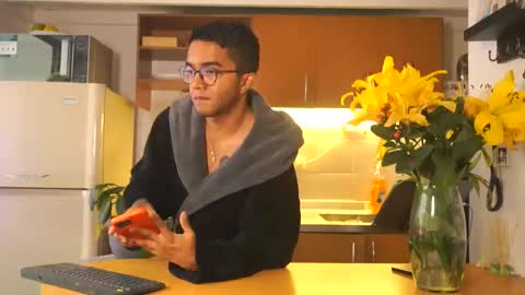 Snapshot of sam_thompson_z chatting on 1, 6, 2026 SAMUEL THOMPSON online show from 1, 6, 2026
