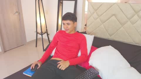 Snapshot of sam_tnt9 chatting on 28, 5, 2026 sam_tnt9 online show from 28, 5, 2026